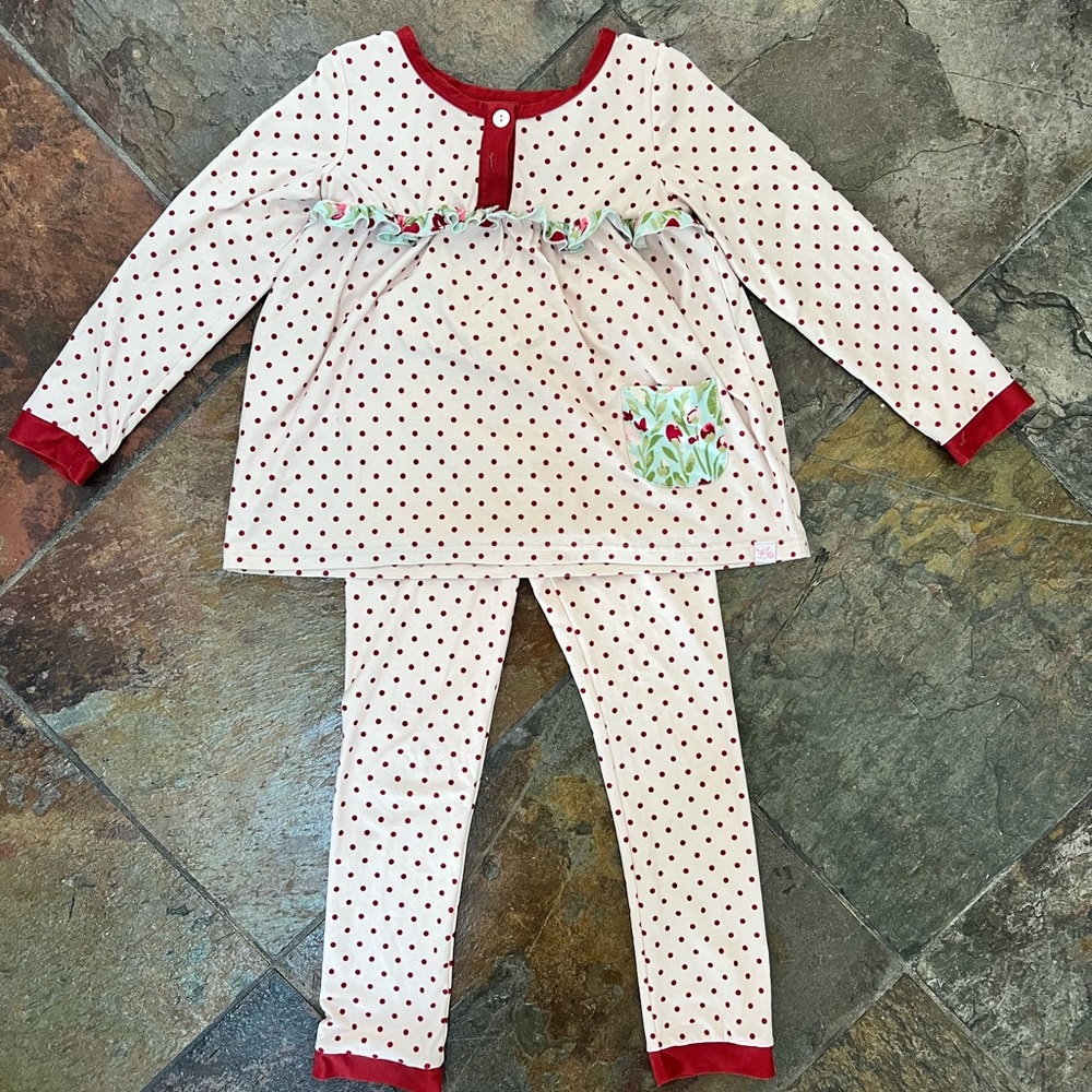 Sweet Honey PJ Set. Good Condition. Long sleeve/pants.